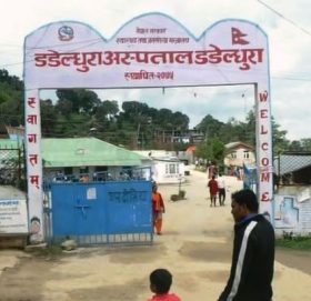 डडेल्धुरामा कोरोना आशंका गरिएका दुई जना अस्पतालबाट भागे