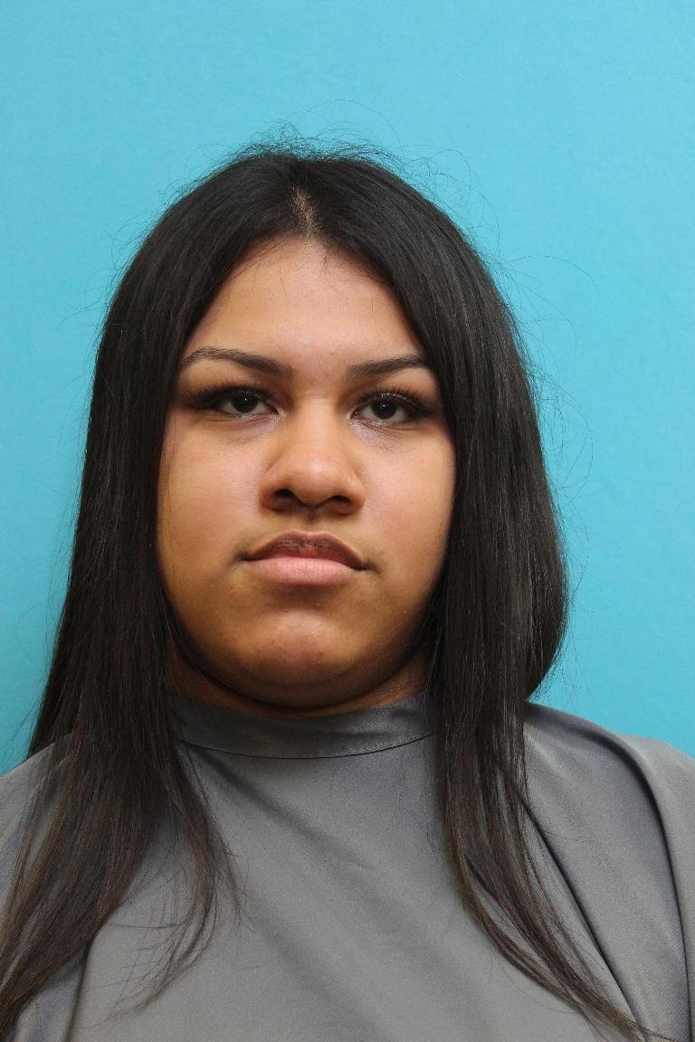 कोरोनाभाइरस फैलाउँछु भनेर धम्की दिने युवती पक्राउ