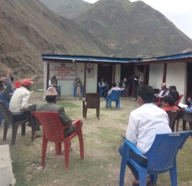 हिमाली गाँउपालिकामा फलफुल तथा बोट विरुवा वितरण गर्न सुरु