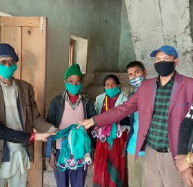 मास्क नलगाई घरबाहिर निस्किनेलाई नियन्त्रणमा लिन गृहको परिपत्र