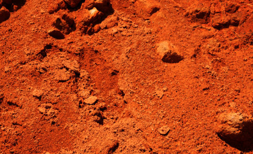 बाजुरामा माटोको ढिस्कोमा पुरीएर ३ जना बालक घाइते, एककाे अबस्था गम्भिर