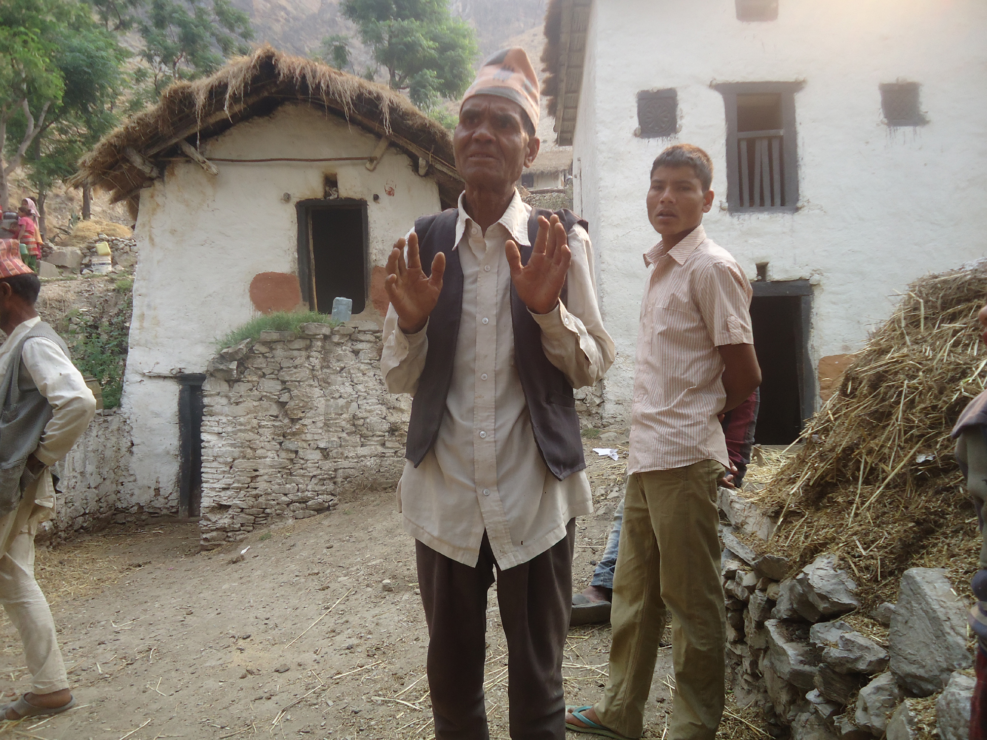 लकडाउनले हलिया परिवारमा खाद्य संकट