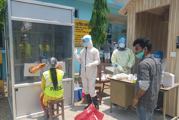 वीरगन्जका सबै पत्रकारको कोरोना परीक्षण थालियो