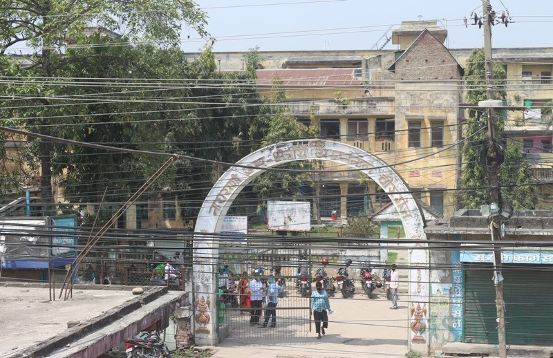 संक्रमितको उपचारमै खटिएकी नर्सलाई कोरोना