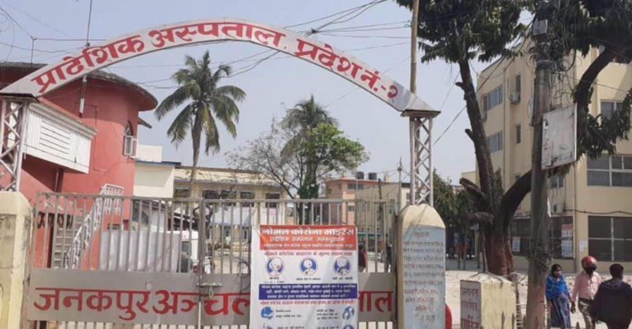 कोरोना संक्रमित झ्याल फोडेर आइसोलेसनबाटै फरार, सिसी टिभी नै फुटाए