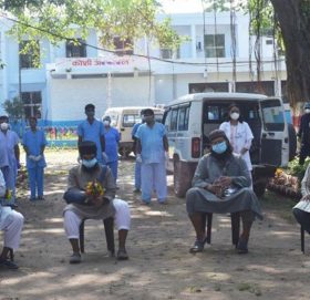 कोरोना संक्रमण भएर भर्ना भएका कोशी अस्पतालका ६ जना डिस्चार्ज