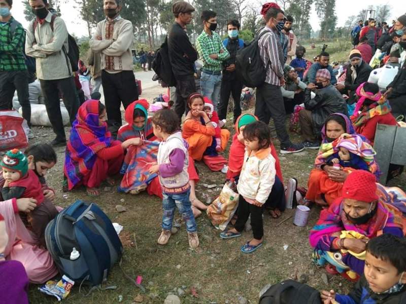 फेरी बाजुराका ३० जना झुलाघाट नाकामा  पुगे