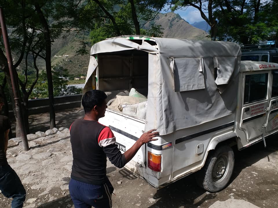 बुढीनन्दा नगरपालिकाले भाडामा लिएको जिप यसरी दुरुपयाेग हुदै