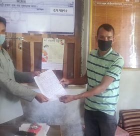 नगर प्रमुख दिपक शाहलाइ ज्ञापनपत्र