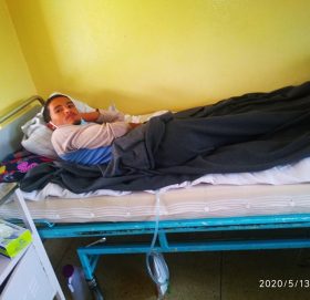 सुष्मा कोईराला मेमोरियल हस्पिटलकाे शैयाबाट संगम रावतले लेखे यस्ताे देउडा गित