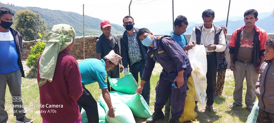 बुढीगंगा नगरपालिकाले ९ ले सुरु गर्‍याे राहत बितरण