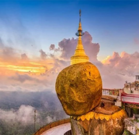 महिलाले छुन नमिल्ने रहस्यमय गोल्डेन रक