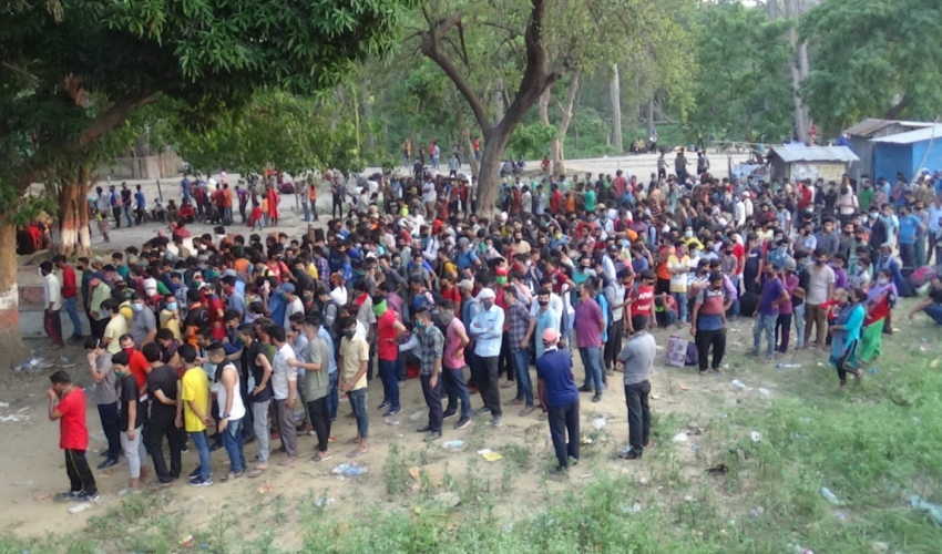 गौरीफन्टा नाकाबाट २४७८ जनाको उद्दार, किट सकिएपछि सबैको परीक्षण भएन