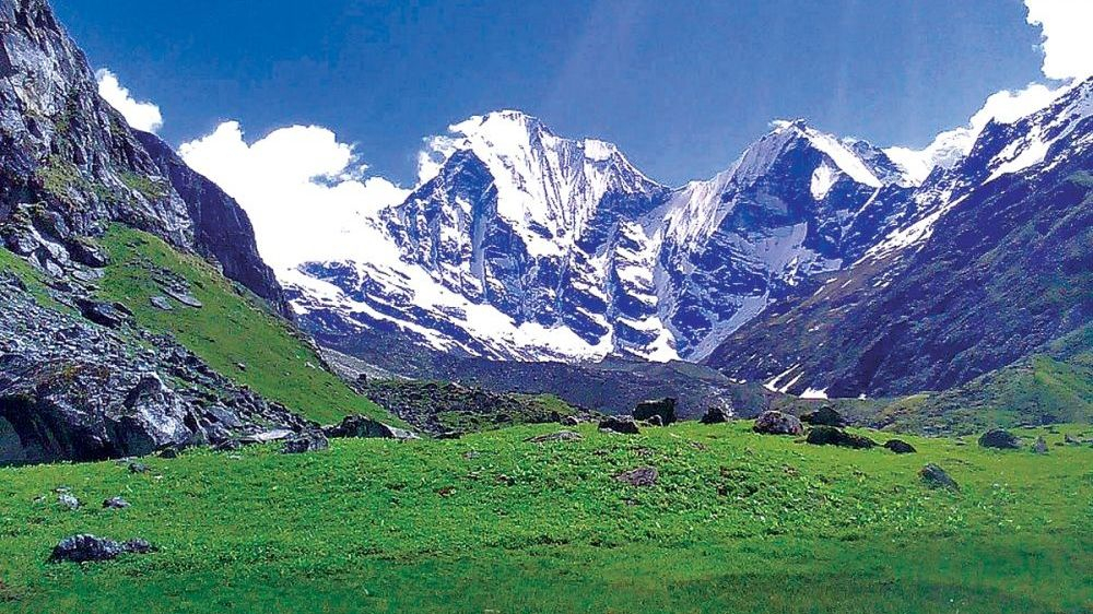 अपीसहित सुदूर र कर्णालीका हिमाल चढ्दा आरोहण शुल्क नलाग्ने