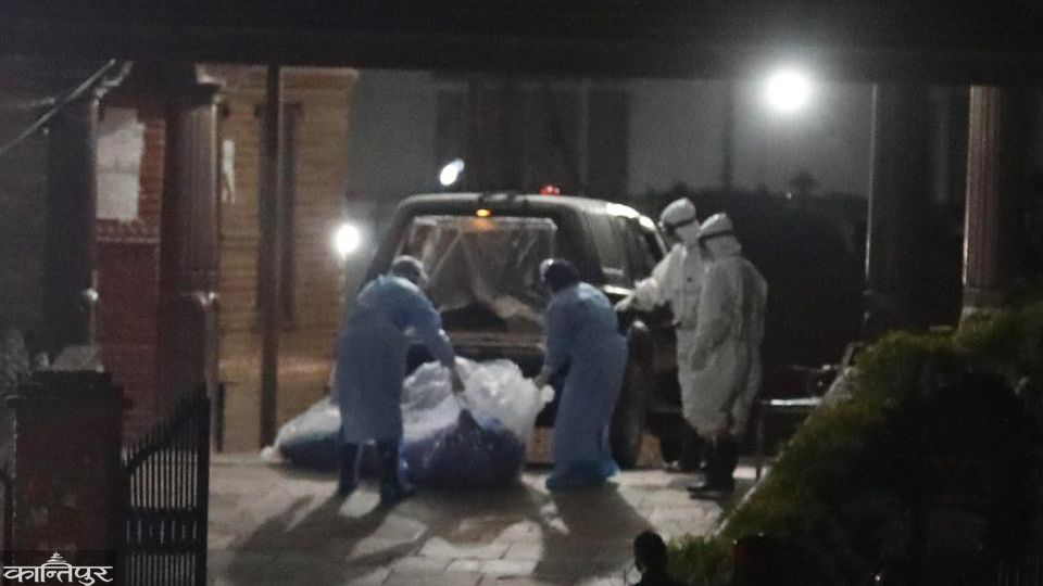 मृतक महिलाका श्रीमान् भन्छन् : टिचिङमै रहँदा उनलाई भाइरस सरेको हुनुपर्छ