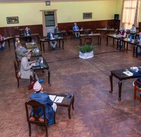 सरकारले सार्वजनिक गर्‍यो आठ अर्ब ३९ करोडको कोरोना खर्च [कहाँ कति खर्च?]