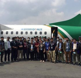 एक महिनाअघि सुदूरपश्चिम आएका ३३ डाक्टर काठमाडौँ फर्किए