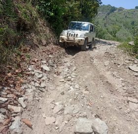 राज्यकाे ध्यान नजाँदा डाब खप्तड सडक अस्तब्यबस्त