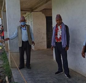 आइडिएस नेपालद्धारा बाजुराका क्वारेन्टाइनमा स्वास्थ्य साम्रगी बितरण