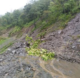 बाजुराको साँफे मार्तडी सडक तहस नहस (भिडीयो सहित)