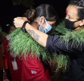 पिसिआरमा कोरोना नदेखिएपछि क्वारेन्टिन छेउमै अन्तरजातीय विवाह, वडाध्यक्ष बने पुरेत