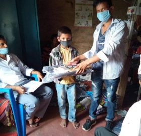 अनाथ तथा बिपन्न बर्गका बालबालिकालाई स्टेस्नरी सहयोग