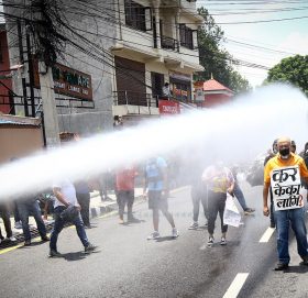 सरकारविरुद्ध सडकमा उत्रिएका युवाको गन्तव्य कहाँ ?
