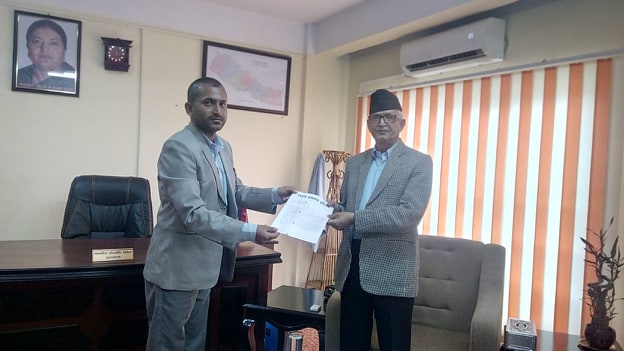 बागमति प्रदेशका मुख्य मन्त्रि पौडेलसमक्ष स्वतन्त्र जनदबाब अभियानको ज्ञापनपत्र हस्तान्तरण