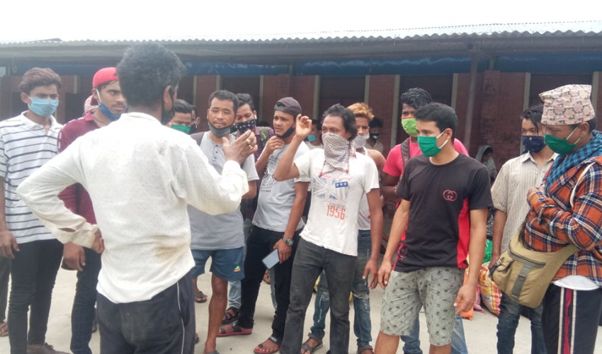 खाना नपाएको भन्दै क्वारेन्टिनमा बसेकाहरु आन्दोलित