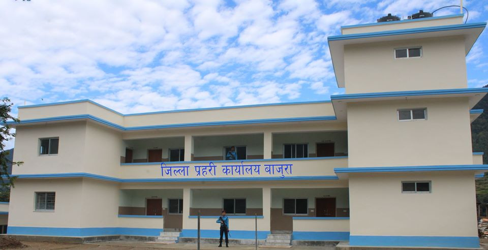 बाजुरामा ढुगां देखी सुन चोरीमा संलग्न ४६ जना पक्राउ