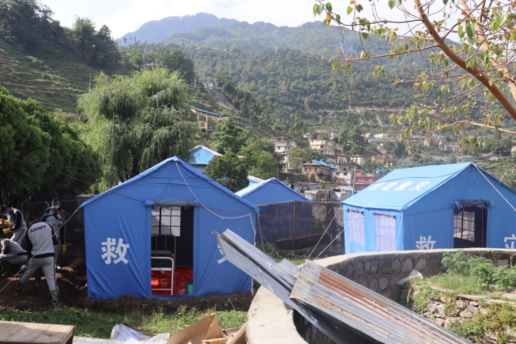 नेपाली सेनाद्धारा ४ बेडकाे आइसोलेशन निर्माण
