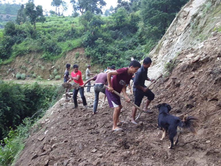युवाहरुको सक्रियतामा बाटो र्निमाण