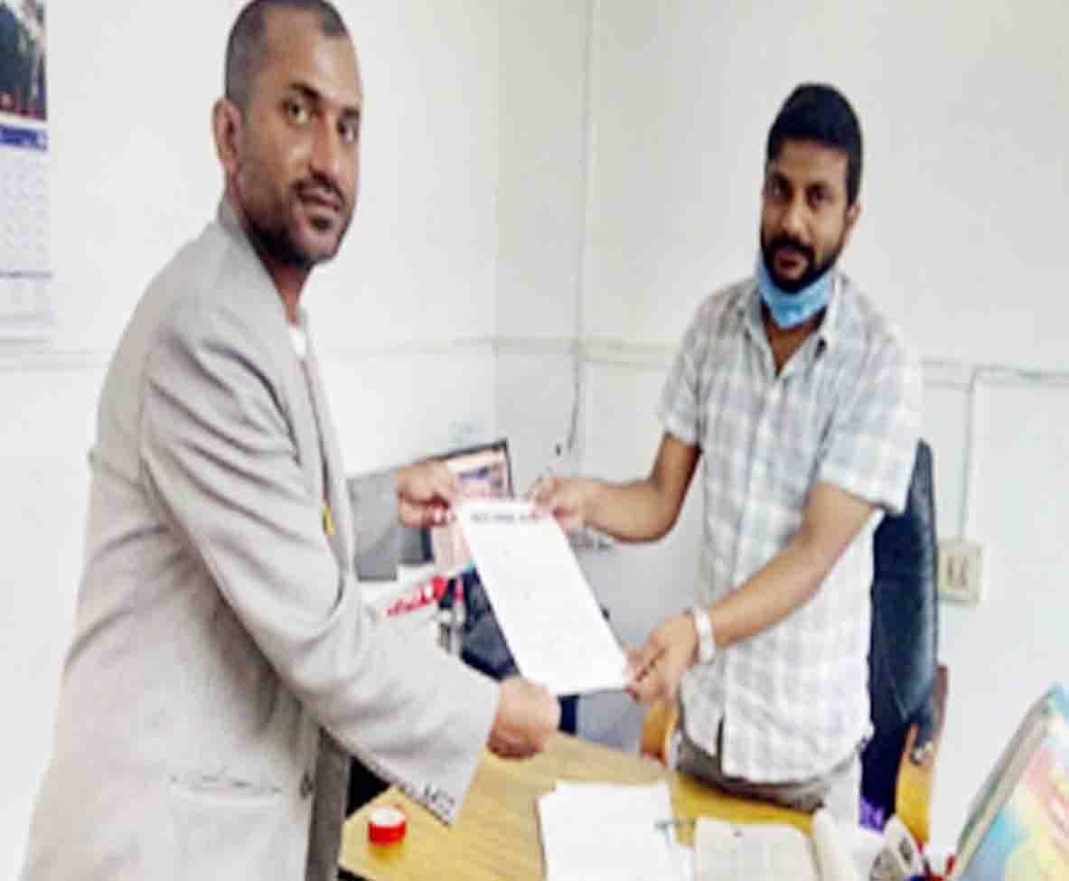 जिल्ला सरकारी वकिल कार्यालयमा ज्ञापनपत्र बुझायो