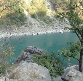 ४ सन्तानसहित आमा कर्णालीमा हाम फालिन्, २ छोरीको शव भेटियो