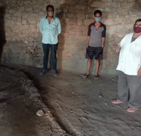 अछाममा वर्षाको पानीले चुहिन थाले क्वारेन्टाइन, बेड रुममै बाढी