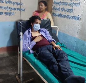 बाजुराको हिमाली गाउँपालिकाका स्वास्थ्य संस्थाद्धारा अनिश्चत कालकालागि आकस्मीक सेवा बन्दको घोषण (भिडीयाे सहित)