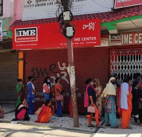 लकडाउन नमान्‍ने सुर्खेत वाणिज्य संघको निर्णय, विद्यालय खोल्न प्रदेश सरकारको सिफारिस