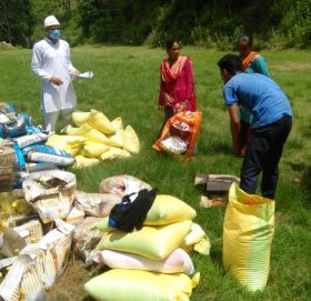 त्रिबेणी नगरपालिकामा पोषणझोला बितरण