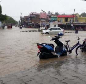भारी बर्षाका कारण कैलाली डुबानमा