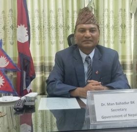 दलित समुदायबाट नेपालको पहिलो सचिव मानबहादुर विश्वकर्मा भन्छन्: “समावेशीकरणको उदाहरण बन्न पाउँदा गौरवान्वित छु”