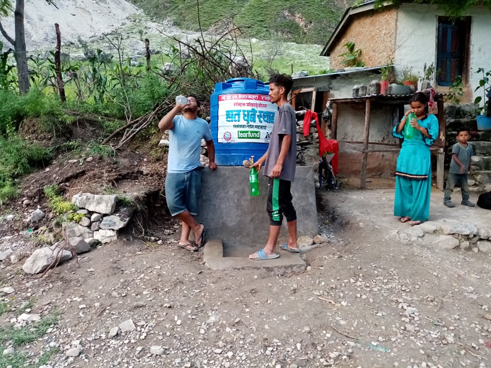 आइएनएफ बाजुराले बनायो सार्बजनिक ठाउँमा हात धुने
