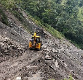 हरडे खोला देखी मार्तडीसम्मको सडक आङ्सिकरुपमा संचालनमा