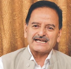 काँग्रेसमा सिटौला समुह छिन्नभिन्न बन्दै, कोही देउवातिर त कोही पौडेलतिर