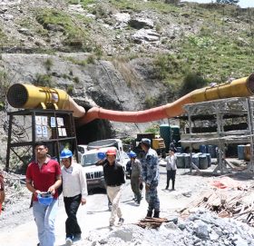 मध्यभोटेकोशी हाइड्रोपावरमा क्षति, एक चिनियाँ प्राविधिक बेपत्ता