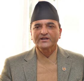 भारत र चीनलाई तुलना गर्दै योगेशले गरे चार प्रश्न