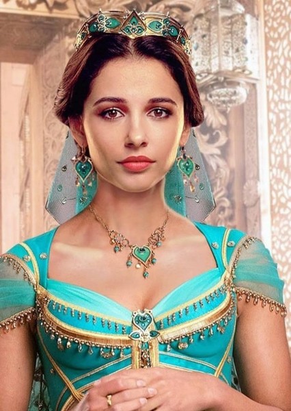 खलनायक बन्न चाहन्छिन् नाओमी