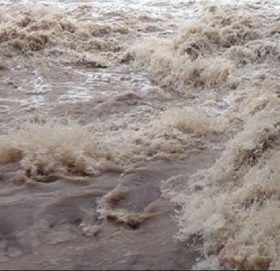 इन्डोनेसियामा व्यापक वर्षापछि आएको बाढीका कारण ३६ को मृत्यु, थप ६६ जना वेपत्ता