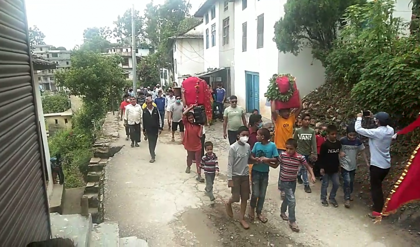 डोटीबाट बडिमालिका गयो सरकारी डोल