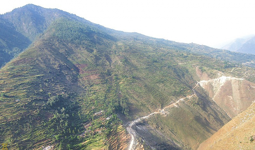 आफ्नै भूमिमा आवतजावत गर्न भारतीयकाे अवरोध