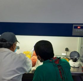 डडेल्धुरामा पीसीआर मेसिन जडान, आजदेखि सञ्चालनमा आउने